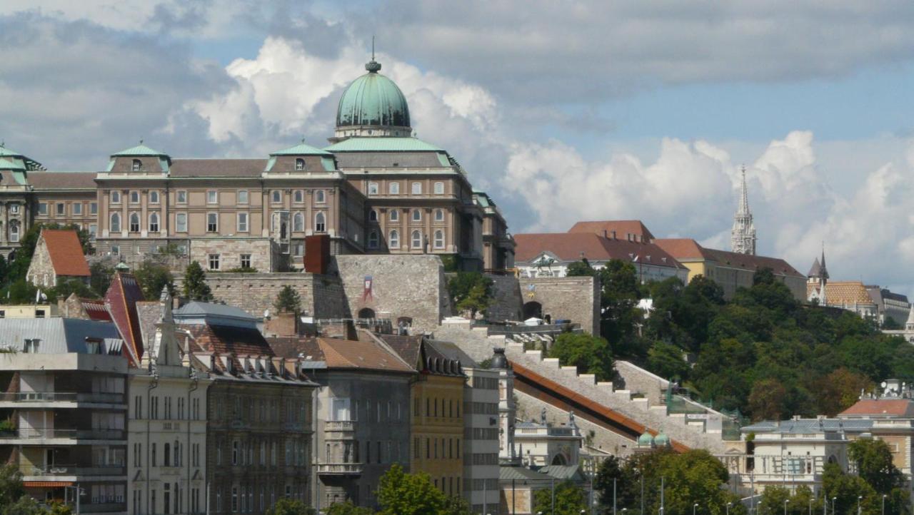 Apartment Family Buda Budapest